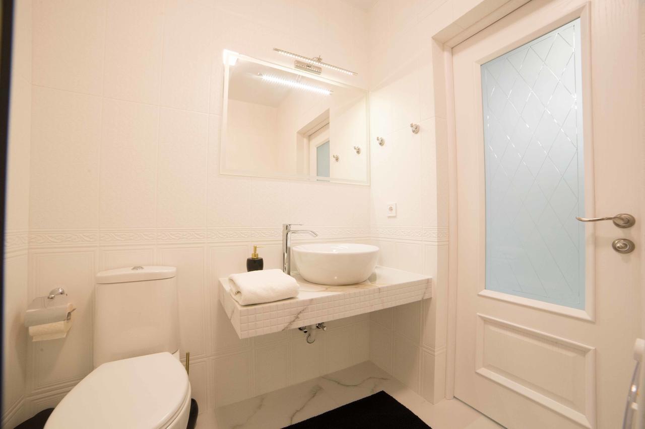 Leogrand Apartments On Kulisha 36 Λβιβ Εξωτερικό φωτογραφία