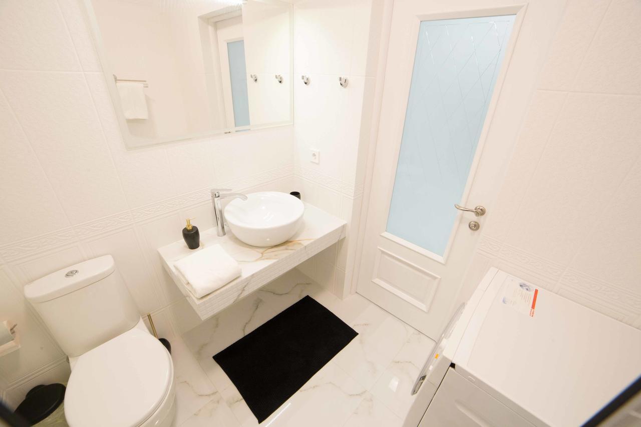 Leogrand Apartments On Kulisha 36 Λβιβ Εξωτερικό φωτογραφία